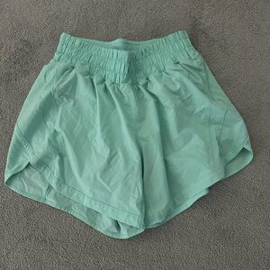 Lululemon track that shorts